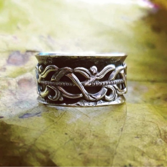 Sterling Silver Ring by Silversmith Art in Motion LESS ON I G ANGELSDRAWERS - Picture 3 of 3